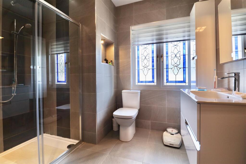 Family shower room
