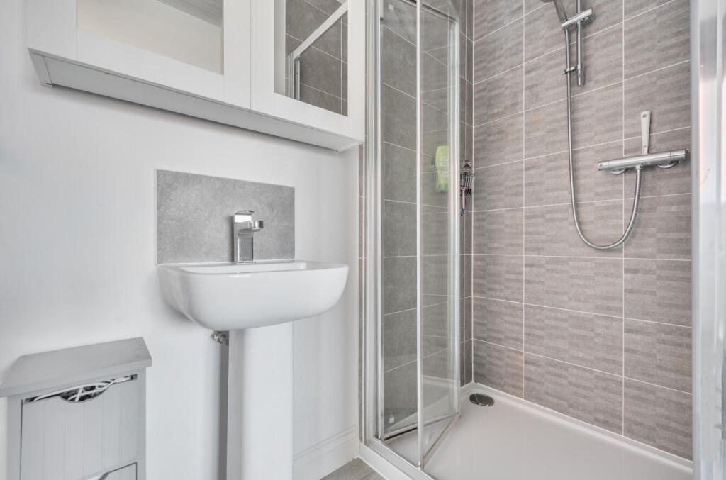 1361397-30-68da8a...