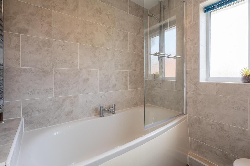 15 Whiterose drive-10.jpg