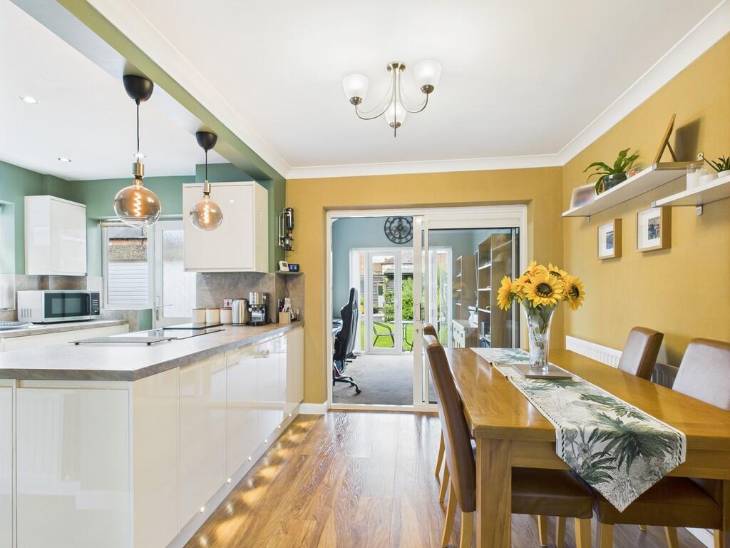 CAM01835G0-PR0264...