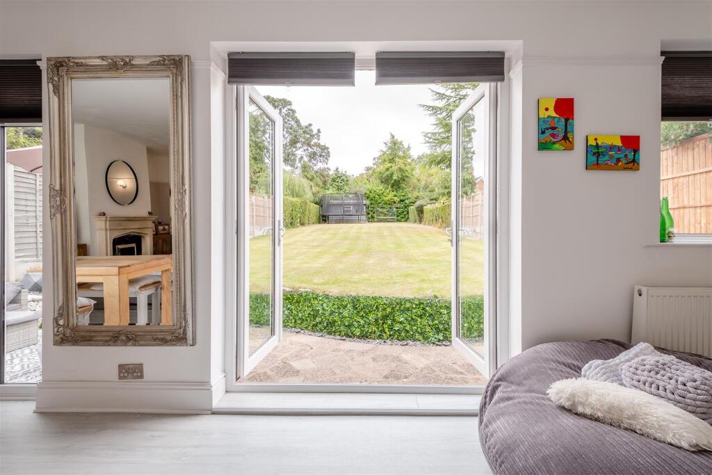 8661177-interior12.jpg
