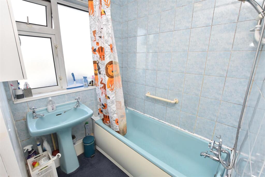 DSC_0474 - Copy (4).JPG