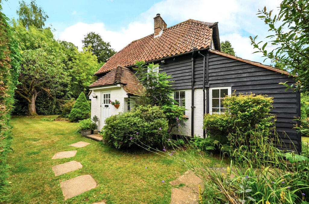 1307144-39-684ad5...