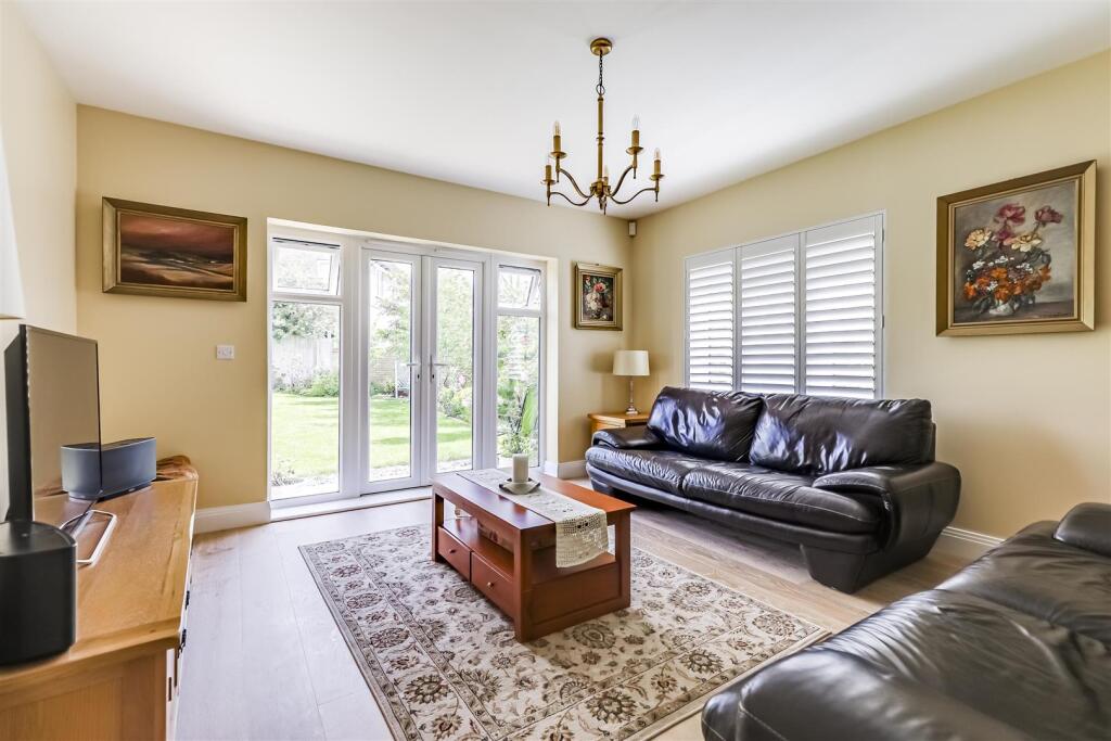 2 Meadowsweet Way, Newport, Saffron Walden, CB11 3