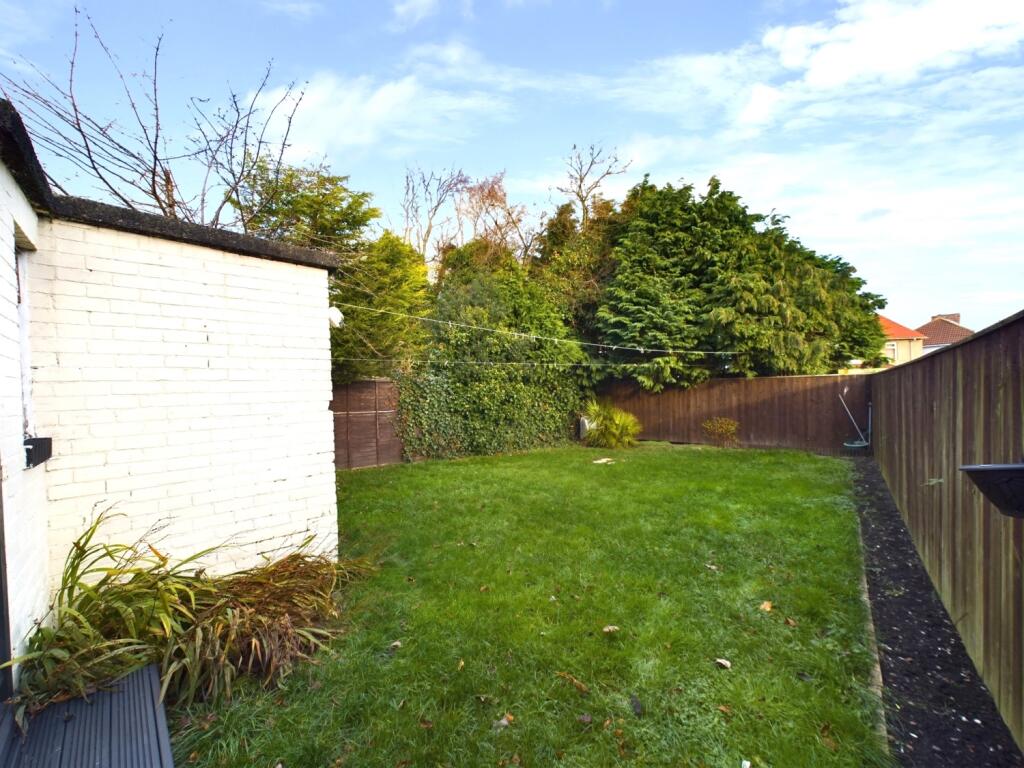 CAM02195G0-PR0055-STILL023