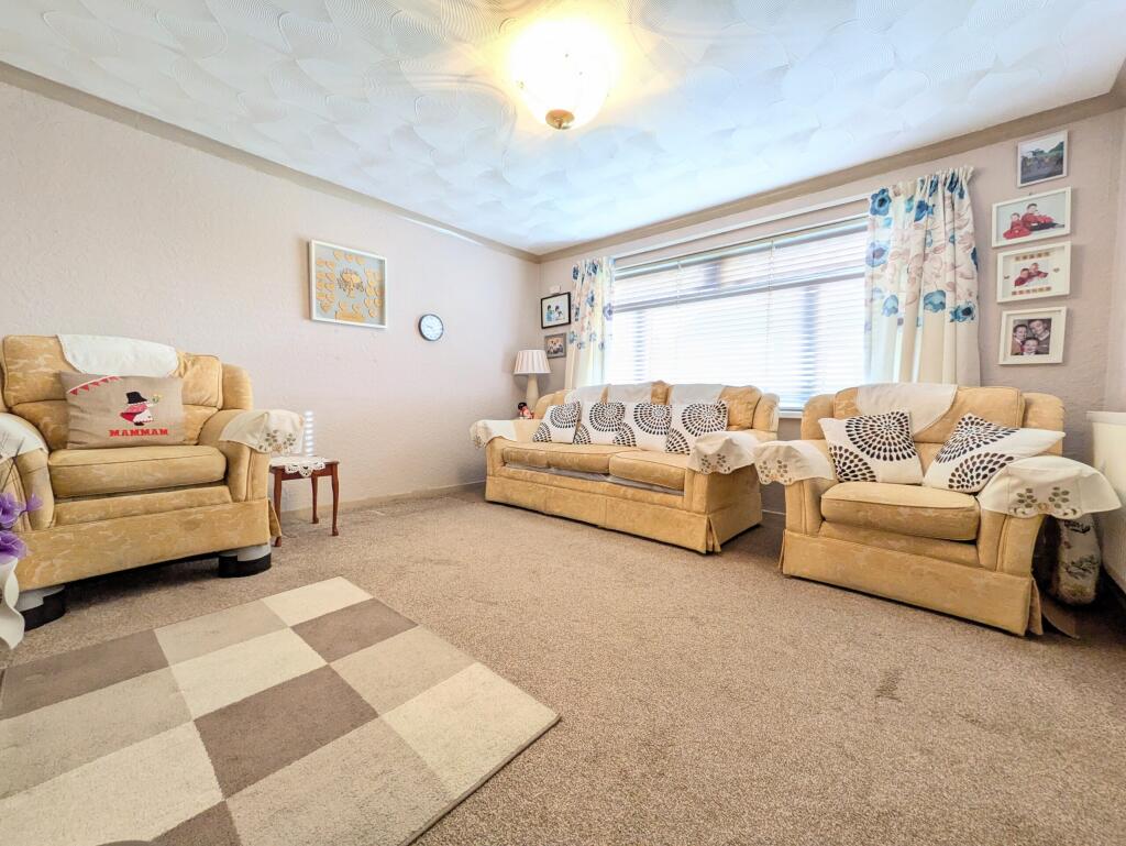 PXL_20250116_115347815.MP~2