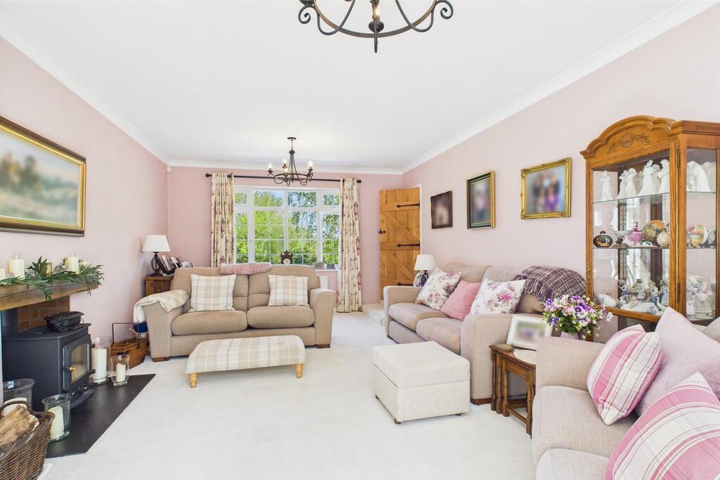 CAM01689G0-PR0465...