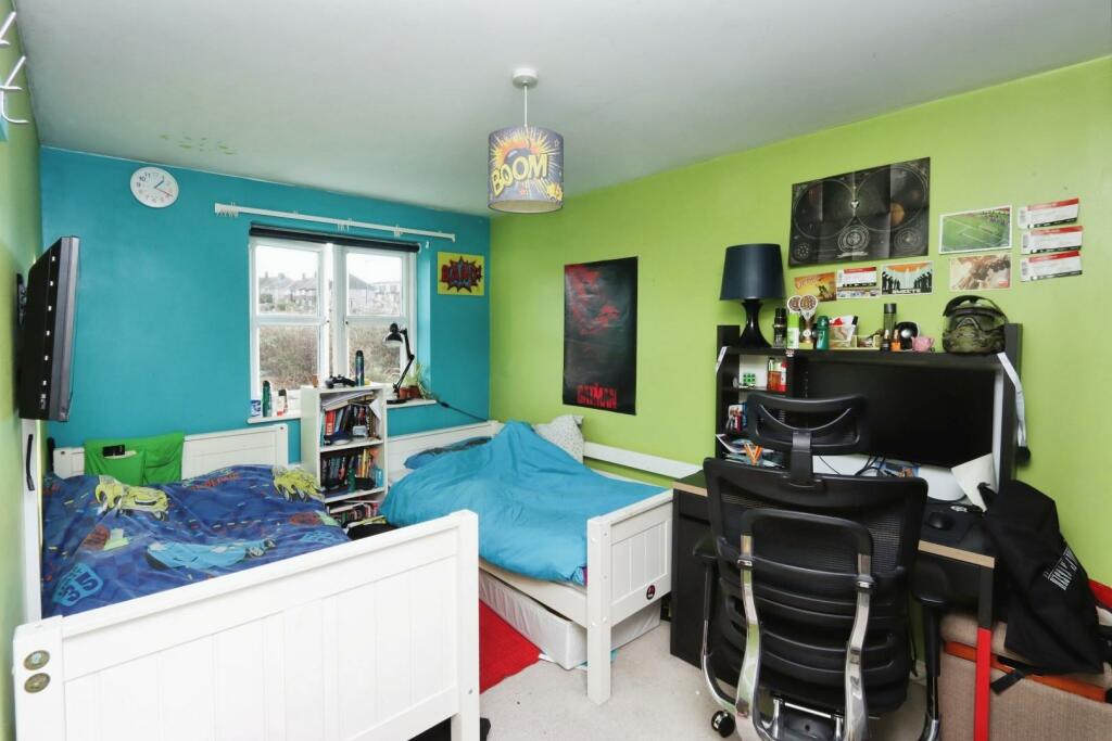 BEDROOM NO.2