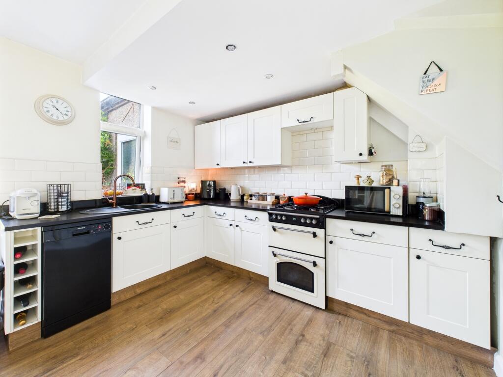 CAM05192G0-PR0112-STILL008