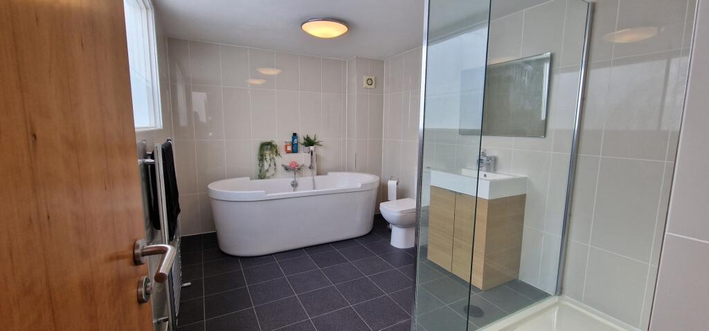 BATROOM
