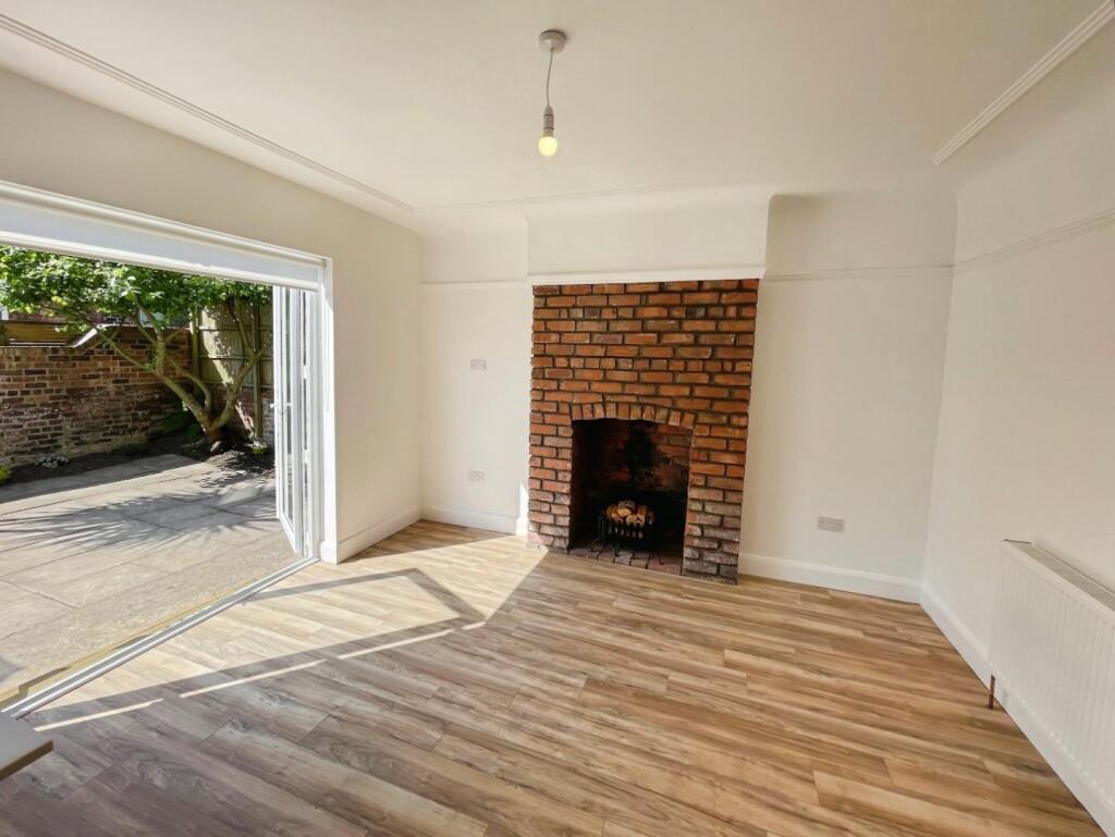 0fb26ee7--4978-9D9A-1007BB1D5B0F-28278-000004184F1