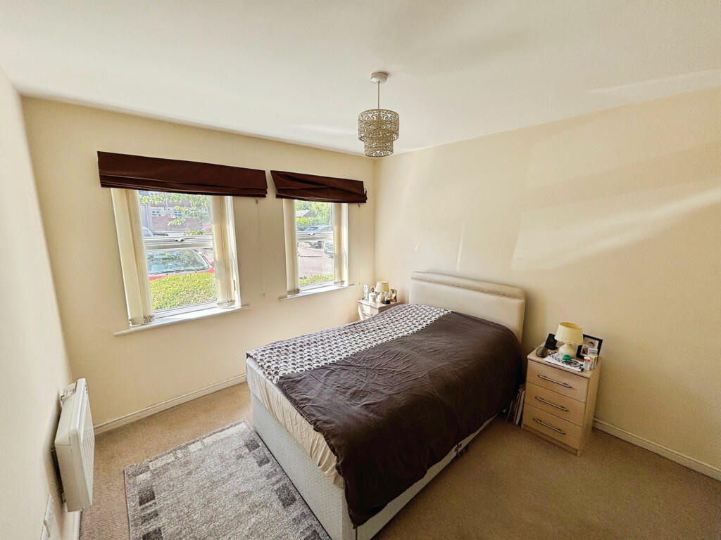 Main Bedroom 