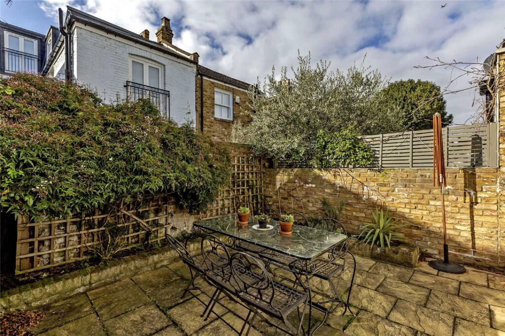 Kilkie Street, Fulham, London, SW6