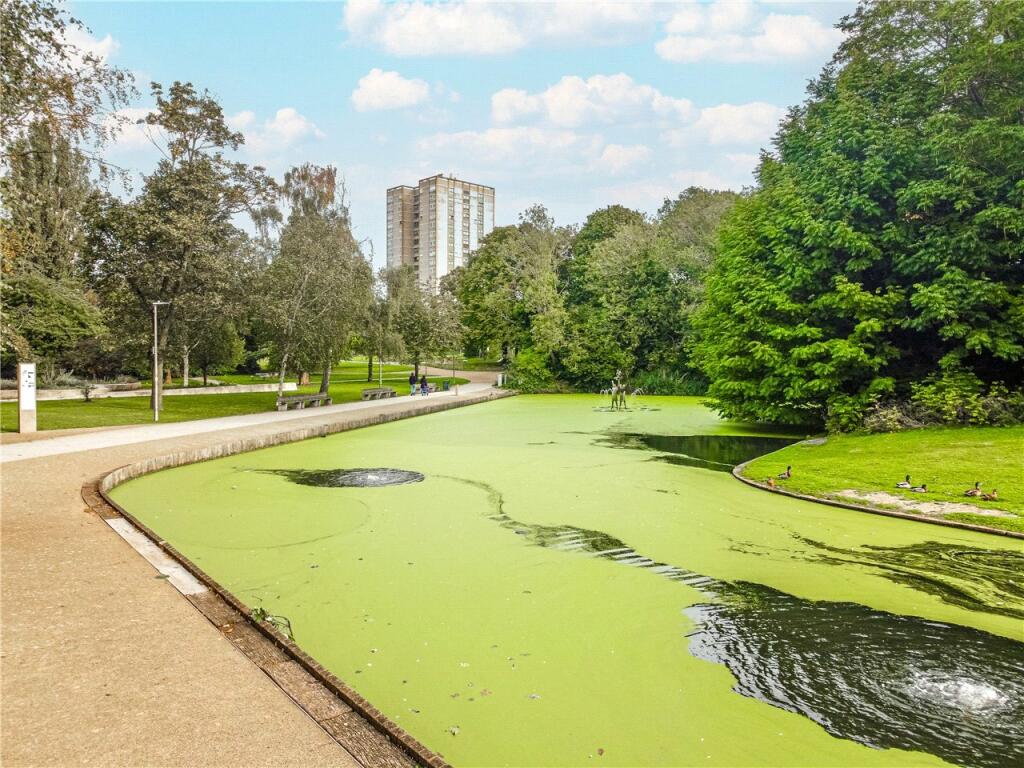 Park Opposite