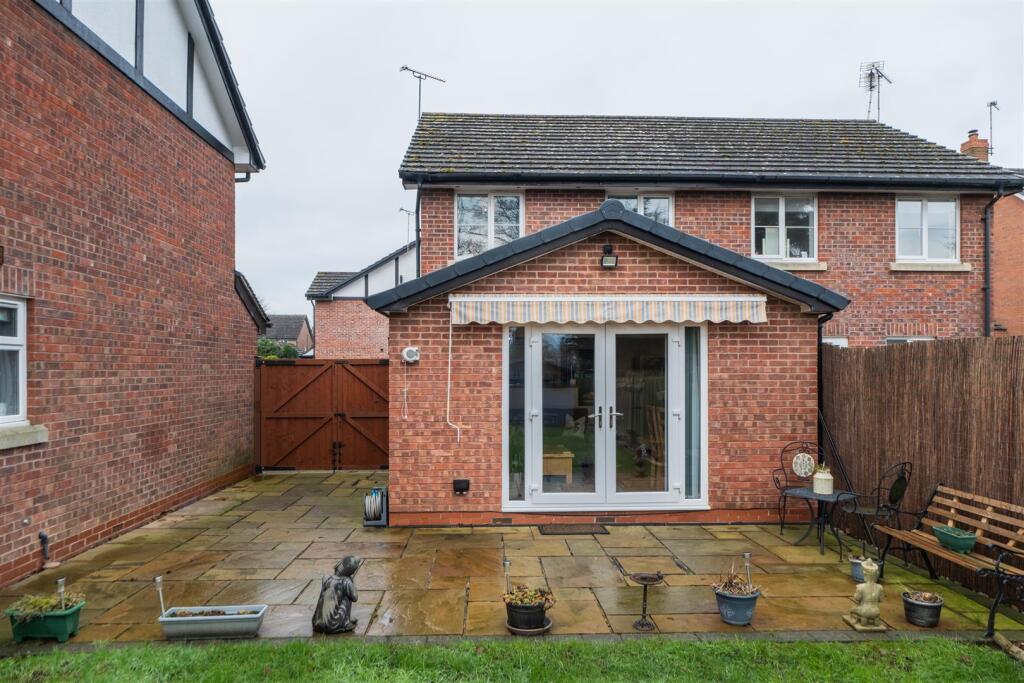 6 Gowy Court-032.jpg