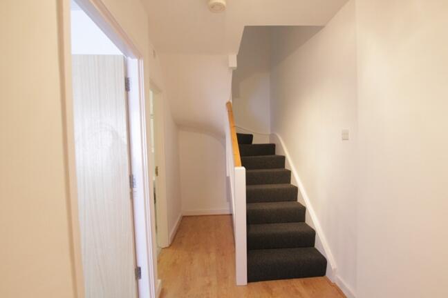 10 turnpike mews hal