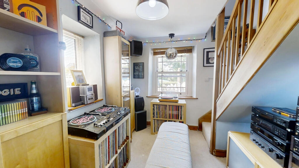 Snug/TV Room