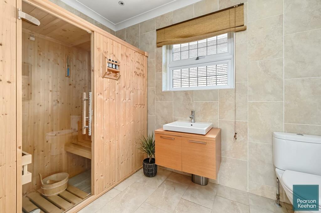 33 Woodruff Ave,BN3 (14).jpg