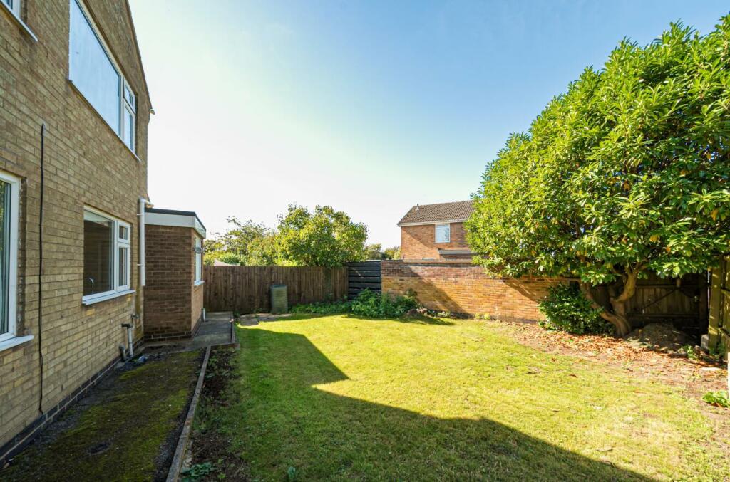 2 Rowan Drive, Lutterworth