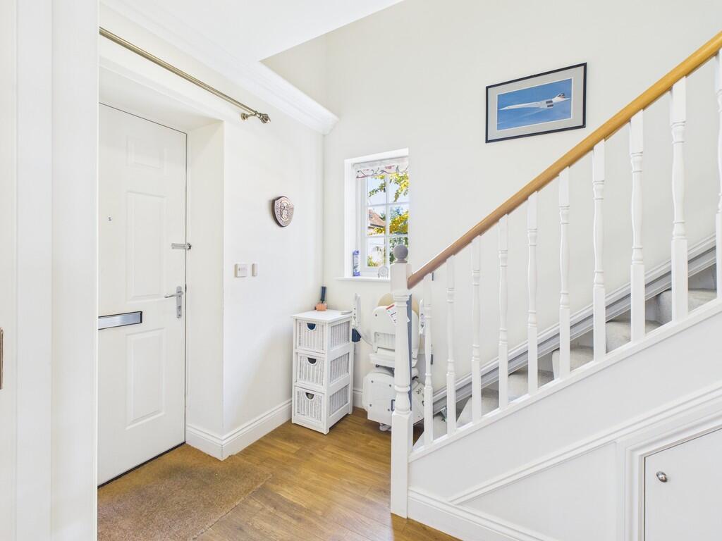 CAM05068G0-PR0052...