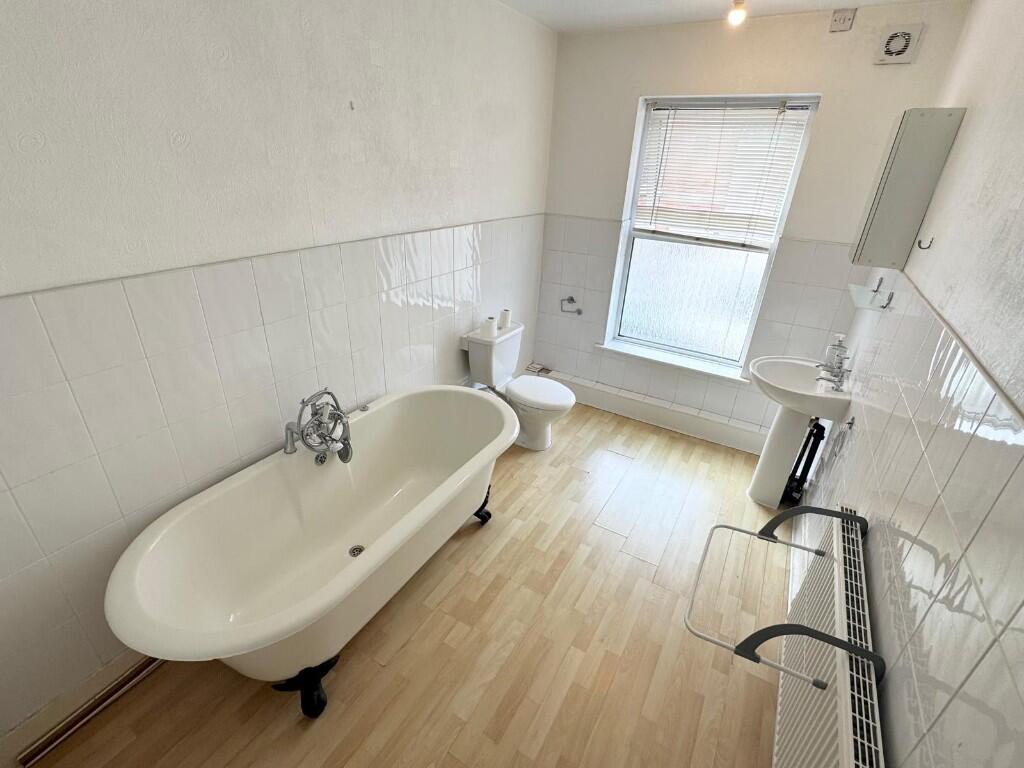 Family bathroom