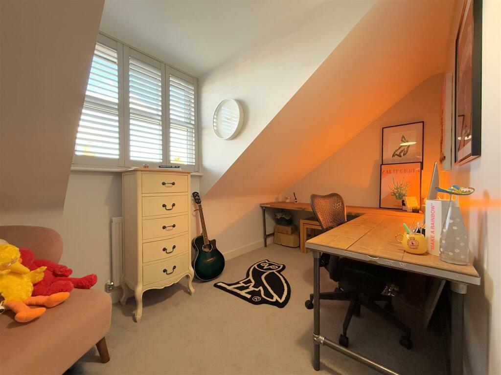 Bedroom 4A.JPG