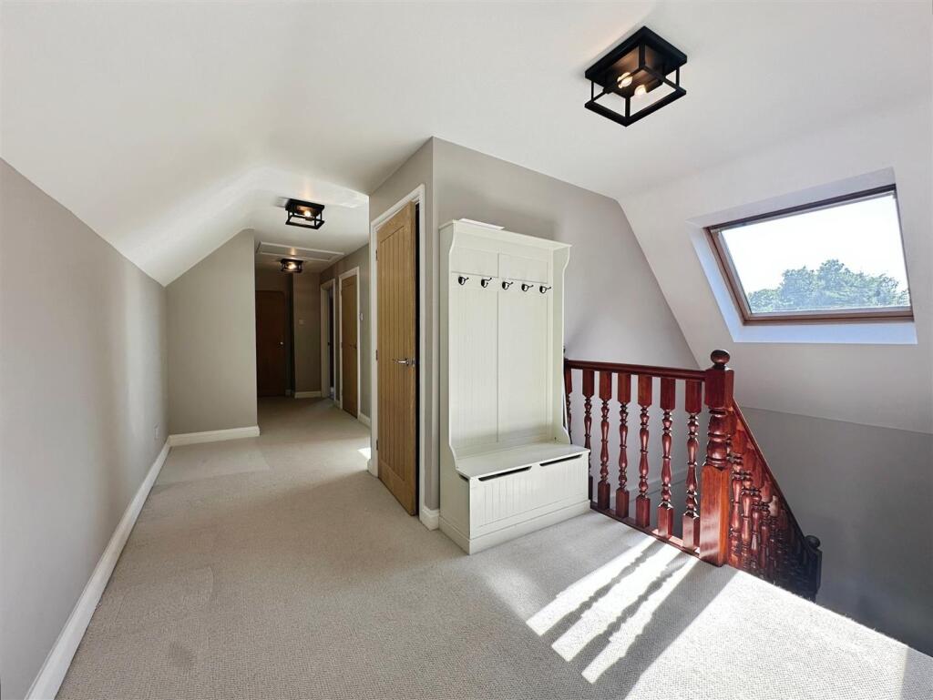 5da83284--41F2-8469-D6B327A0FFD9-46764-00000FEDFE2