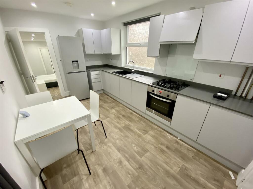 EXAMPLE KITCHEN