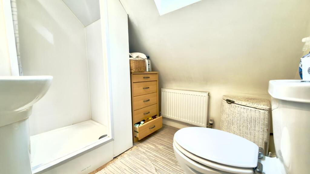 WhatsApp Image 2025-10-15 at 15.30.55 (8).jpeg