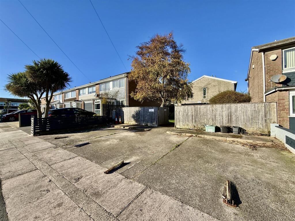 Residents Parking.jpg