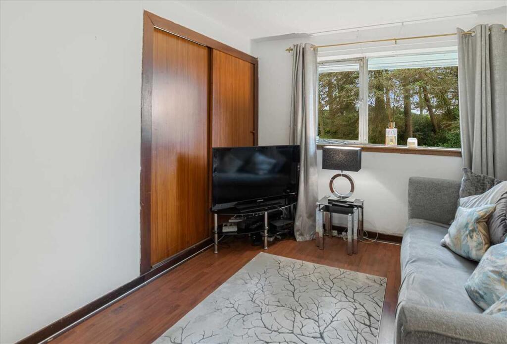 Bedroom Five (2)