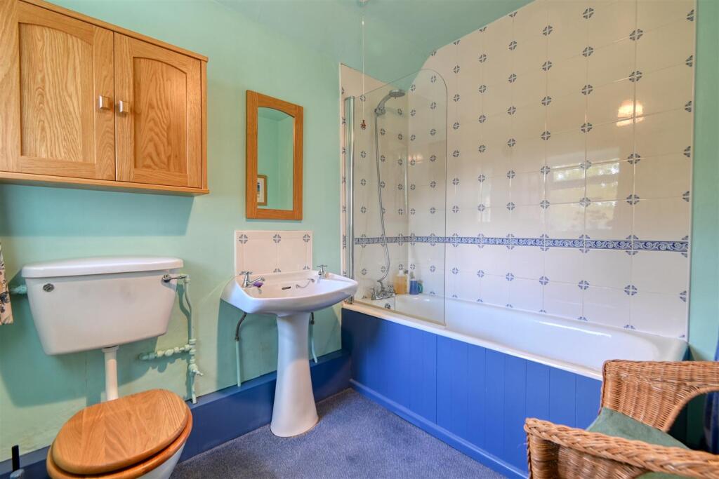 1 Netchwood Manor Cottage-11.jpg