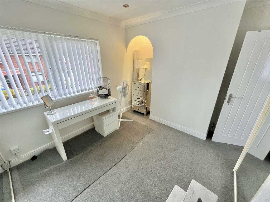 Bedroom 2 Aspect 2