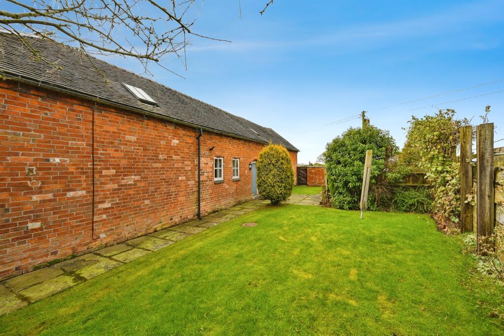 Rear Garden: