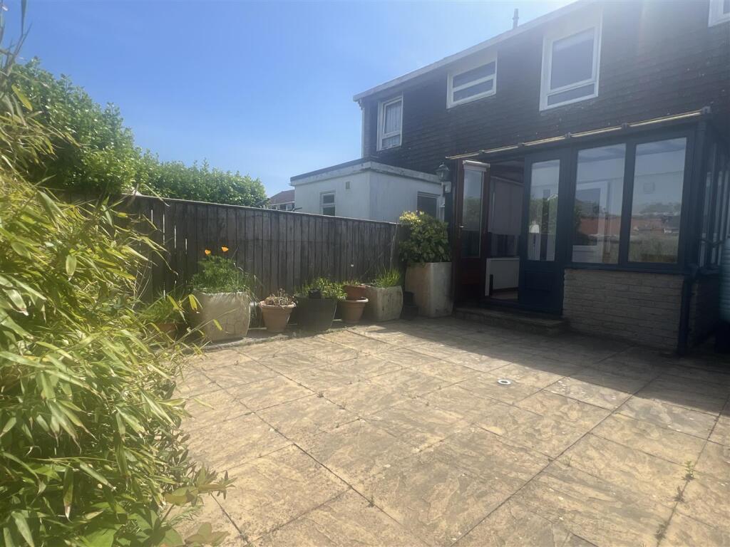 Gardens &amp; Garage