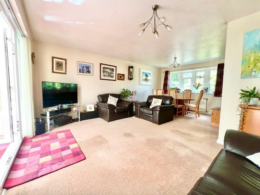 IMG-20240916-WA00...