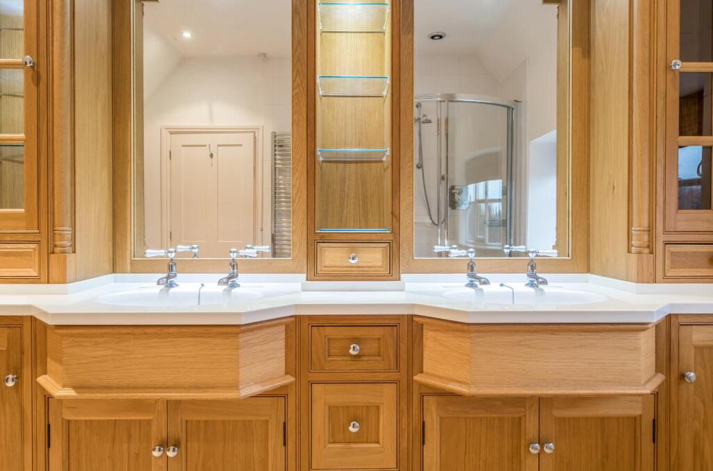 Manor Farm House, Sketchley Old Village (26).jpg