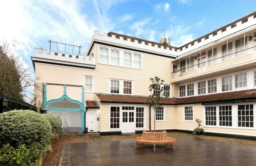 Flat 4, Jack Straw ext.JPG