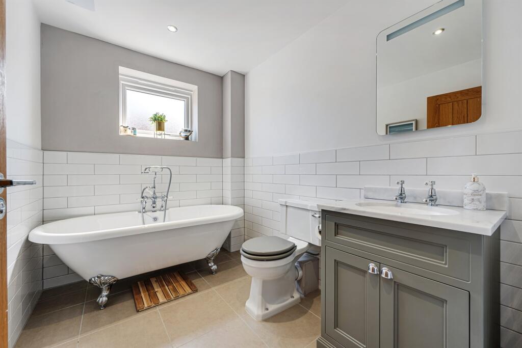 Family Bathroom (Fir