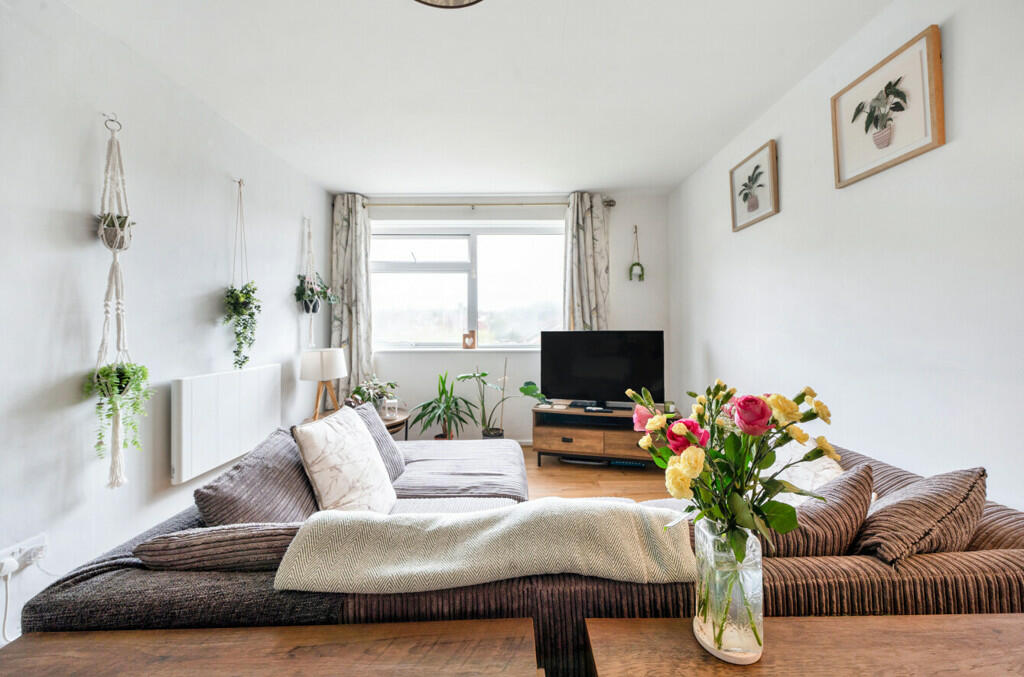 Sitting/Dining Room