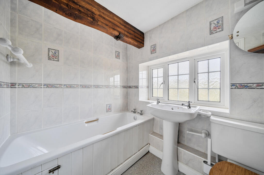 1395447-12-695d18...