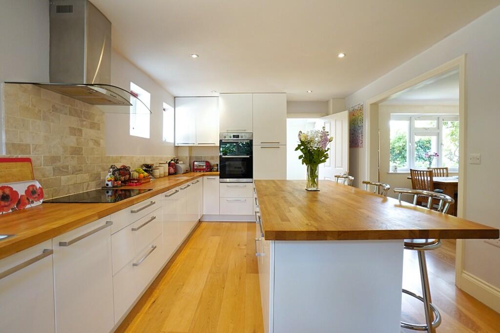 Kitchen breakfast rm