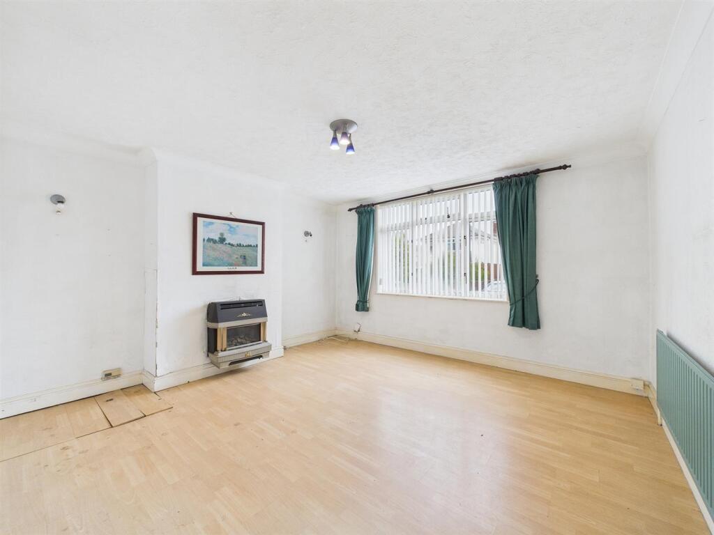 2 - Three Bedroom House for Auction, Hanham.jpg