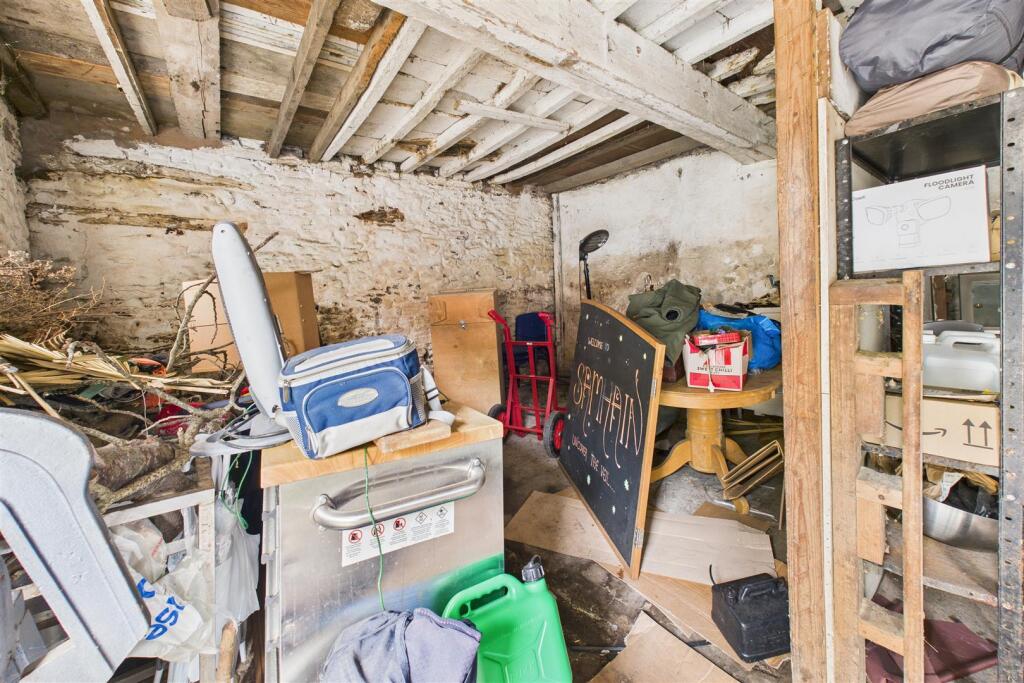 Barn 2a &#64; Bridge Farm, Bell Hill Stapleton, Bristo