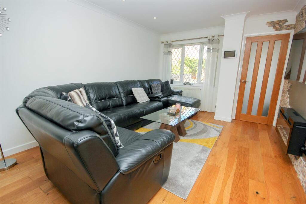 Lounge Area.jpg