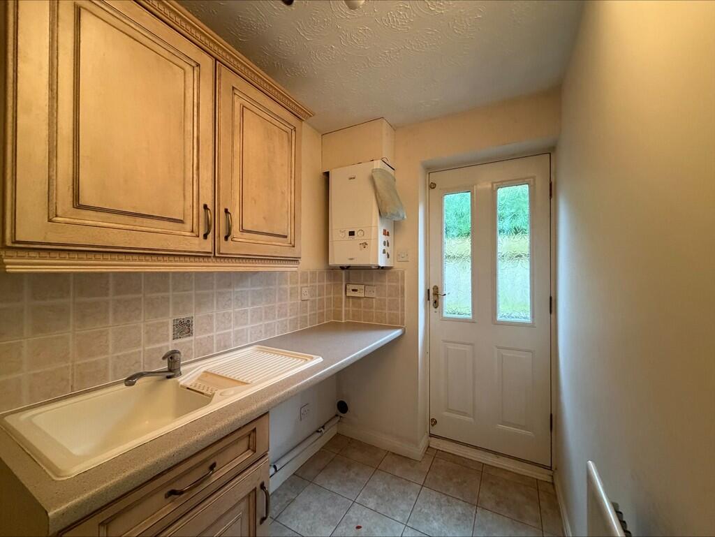 processed-F3FD439...