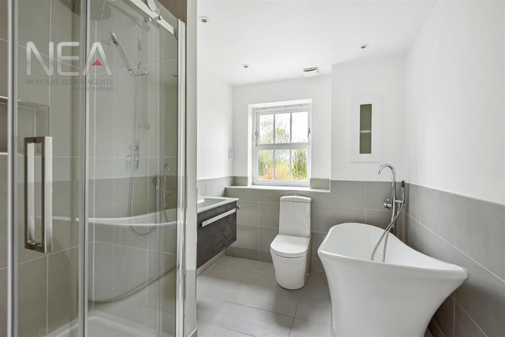 Master Bedroom ensuite