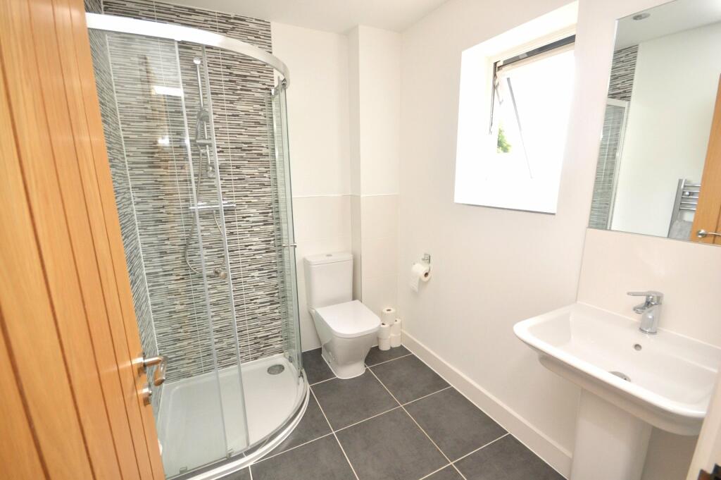 Bedroom 2 En-Suite