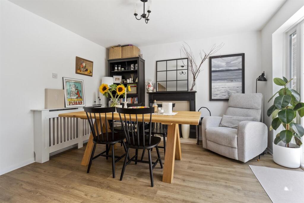 Wellend Road, 29-019.JPG