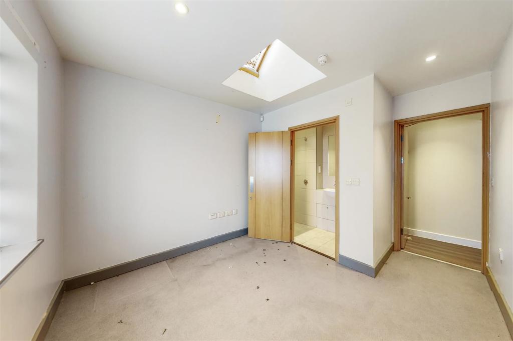 45A Langham Gardens - 2RmamDpMIgDtw90kBrTg.jpg
